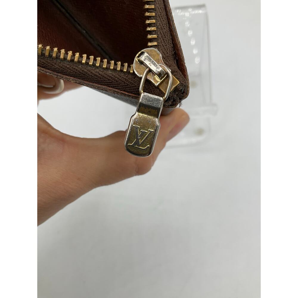 Louis Vuitton Coin Purse Wallet- Brown, 4.25 x 2.25 in - Picture 6 of 6